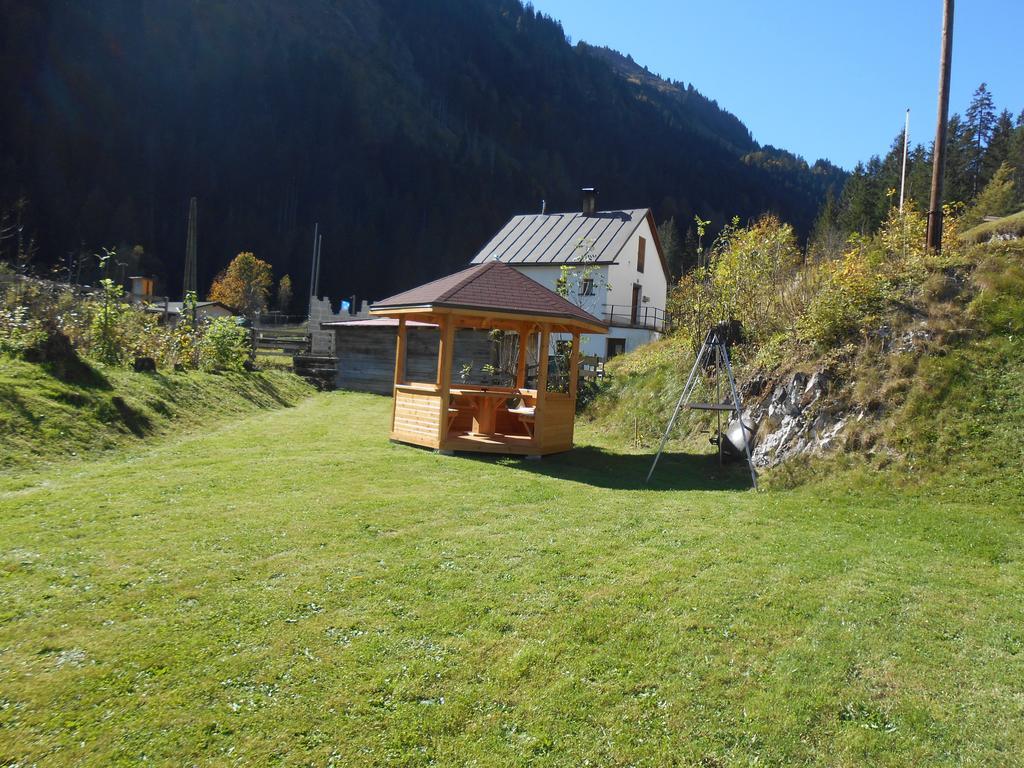 Gasthaus Traube บีเคลบาค ภายนอก รูปภาพ